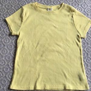 Basic yellow tee shirt
